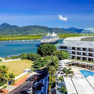 Отель Pullman Reef Casino, Кэрнс